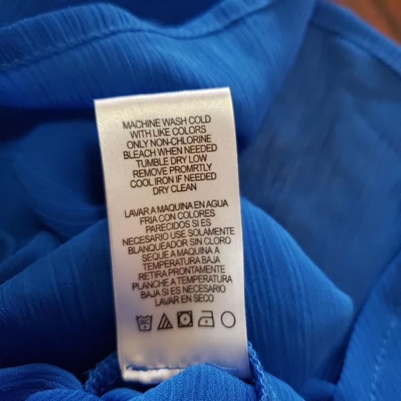 💙Miley Cyrus Junior's Top, size XL, Beautiful Blue Ruffles, barely worn💙 - Picture 5 of 5